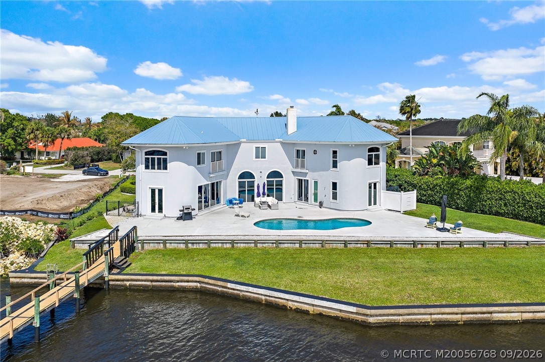 2318 NW Bay Colony Ct