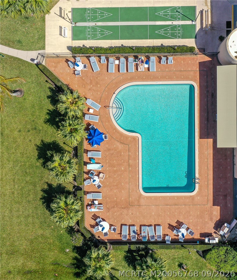 2318 NW Bay Colony Ct