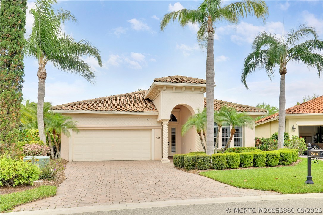 736 SW Pebble Lane