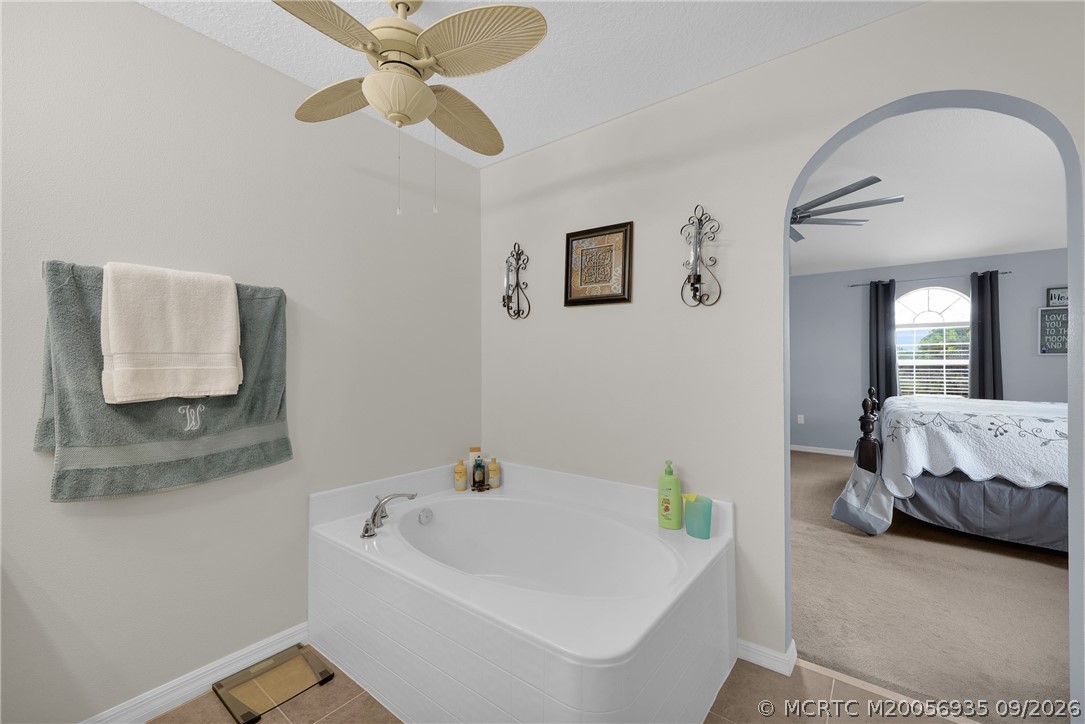 5209 NW Wisk Fern Circle NW