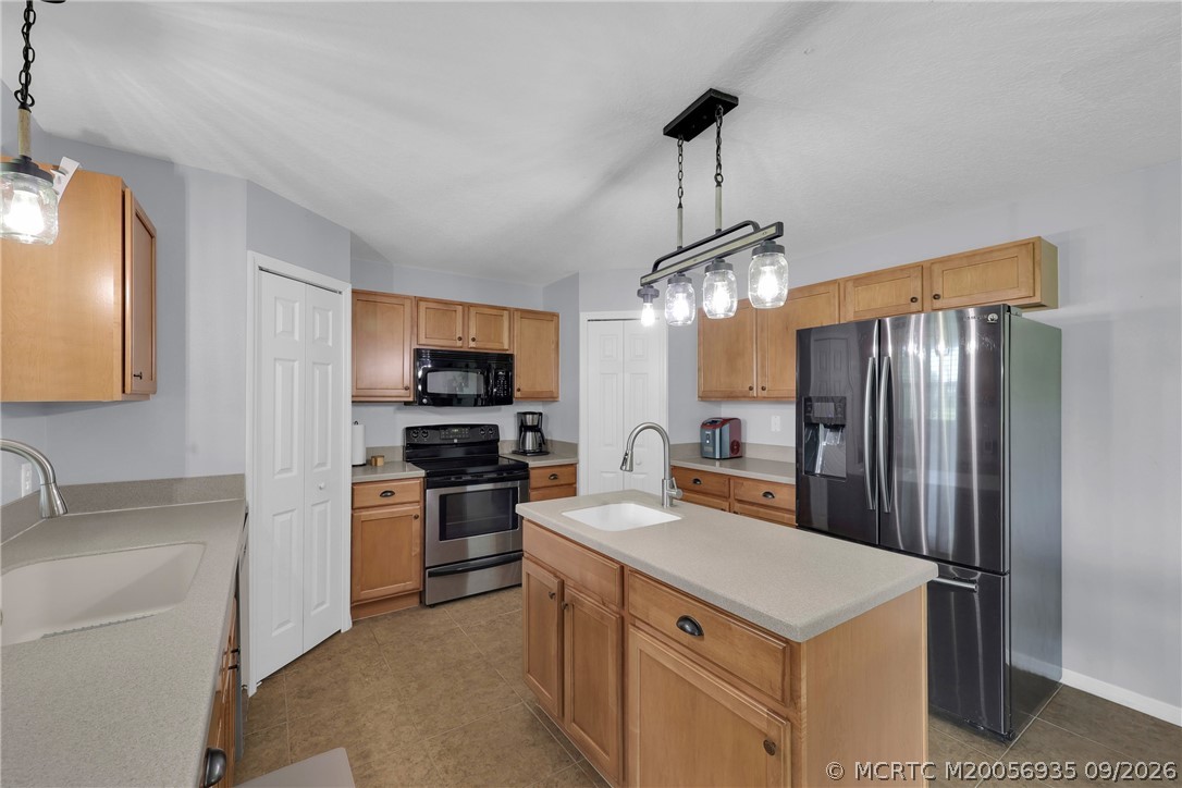 5209 NW Wisk Fern Circle NW