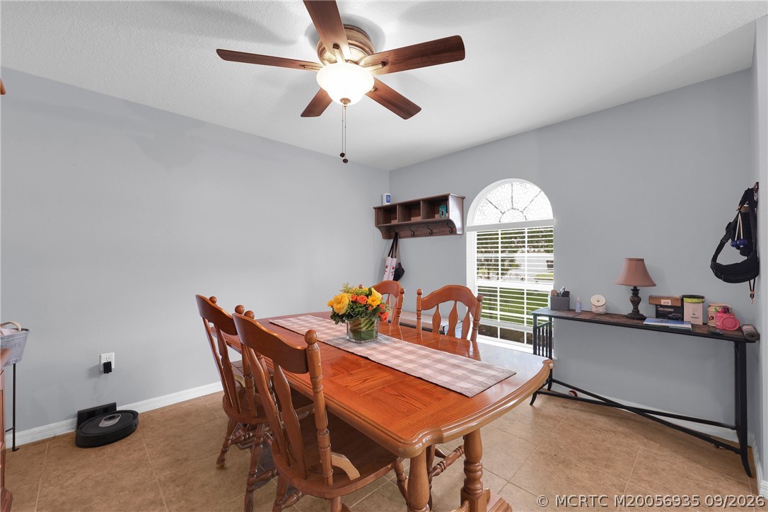 5209 NW Wisk Fern Circle NW