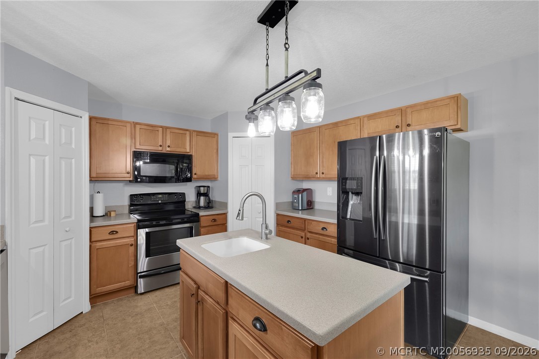 5209 NW Wisk Fern Circle NW