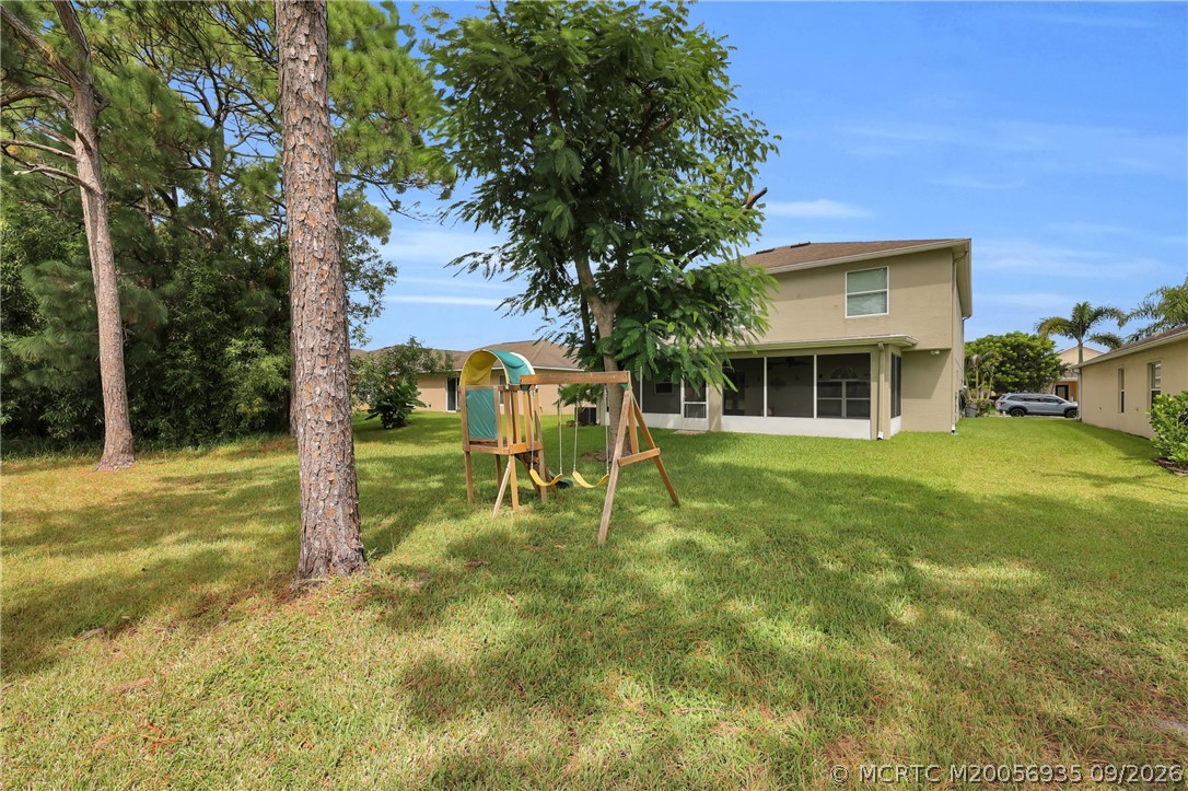 5209 NW Wisk Fern Circle NW