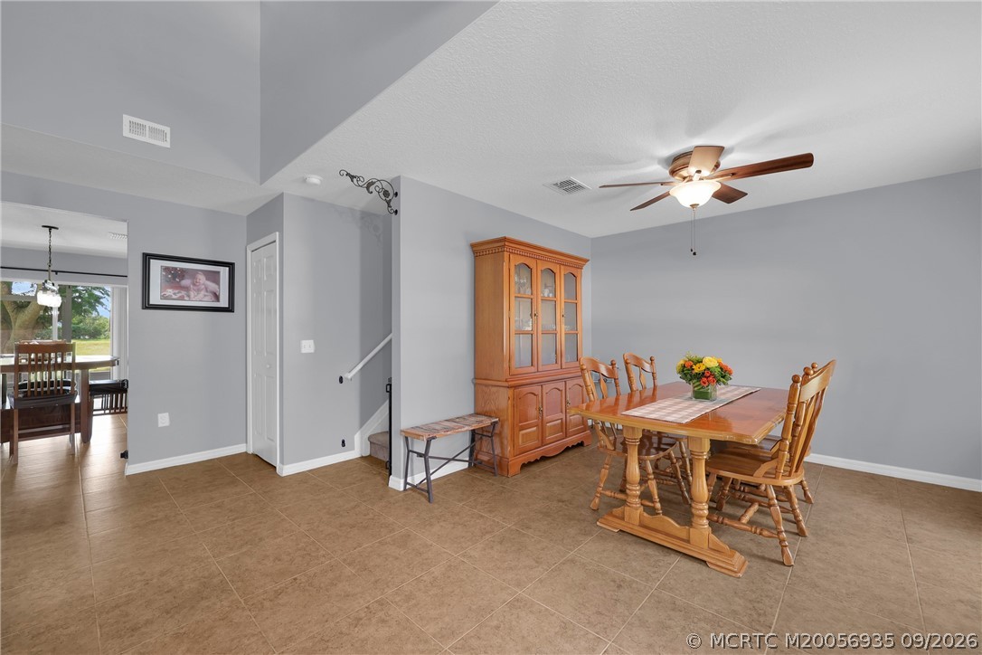 5209 NW Wisk Fern Circle NW