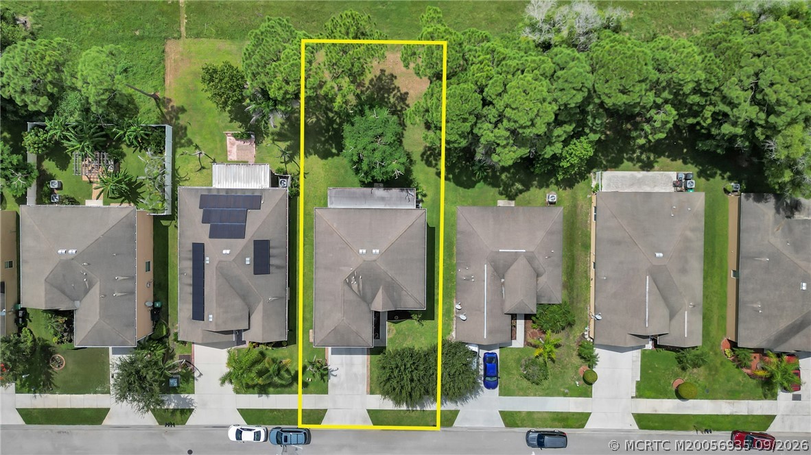 5209 NW Wisk Fern Circle NW