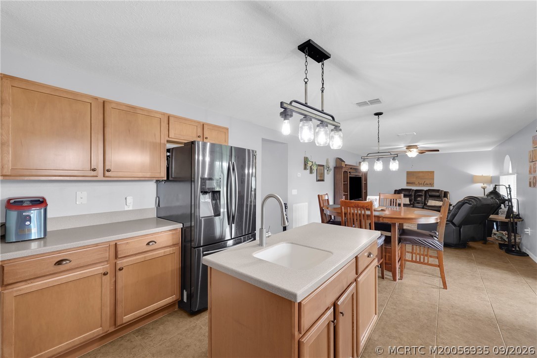 5209 NW Wisk Fern Circle NW