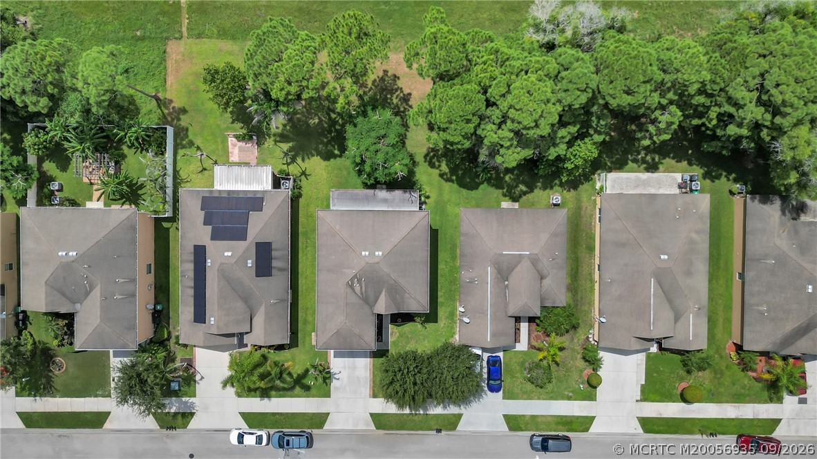 5209 NW Wisk Fern Circle NW