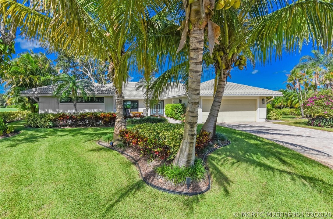 4884 SW Loch Lane