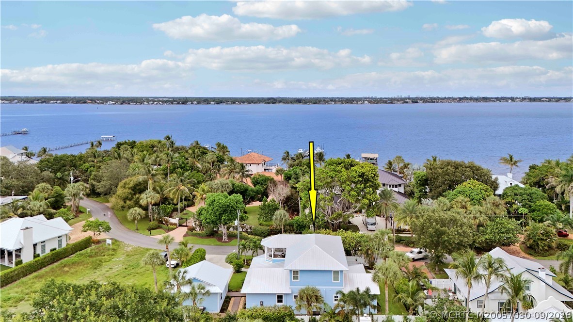 1002 SE Riverside Drive
