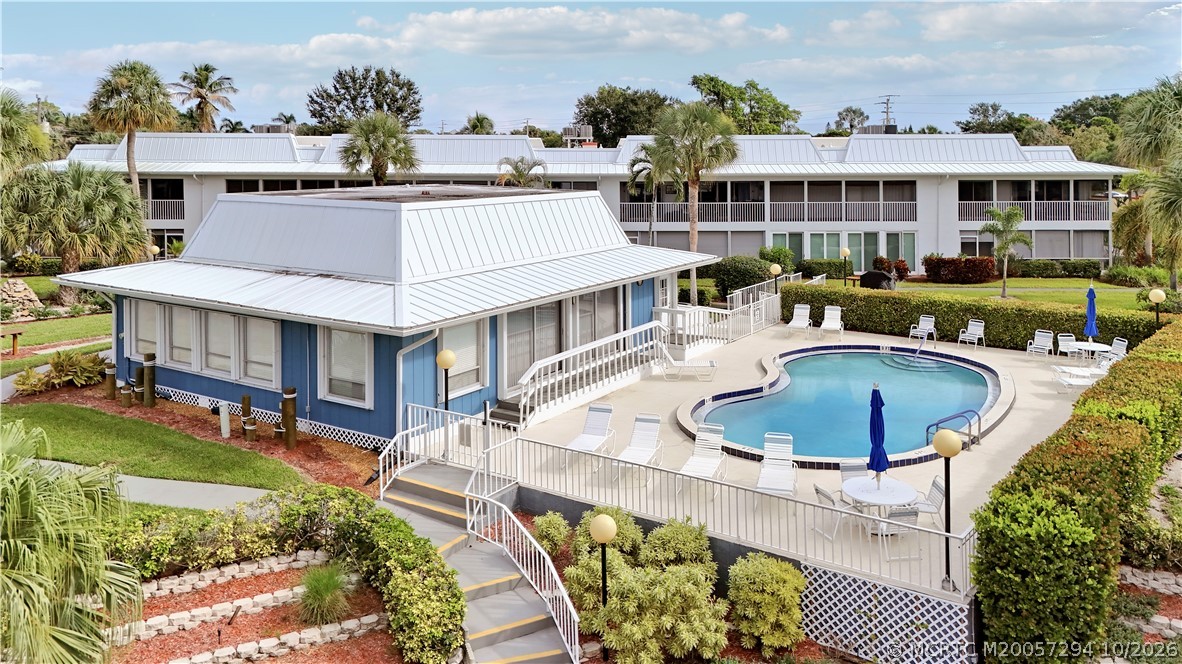 1868 SW Palm City Road 106