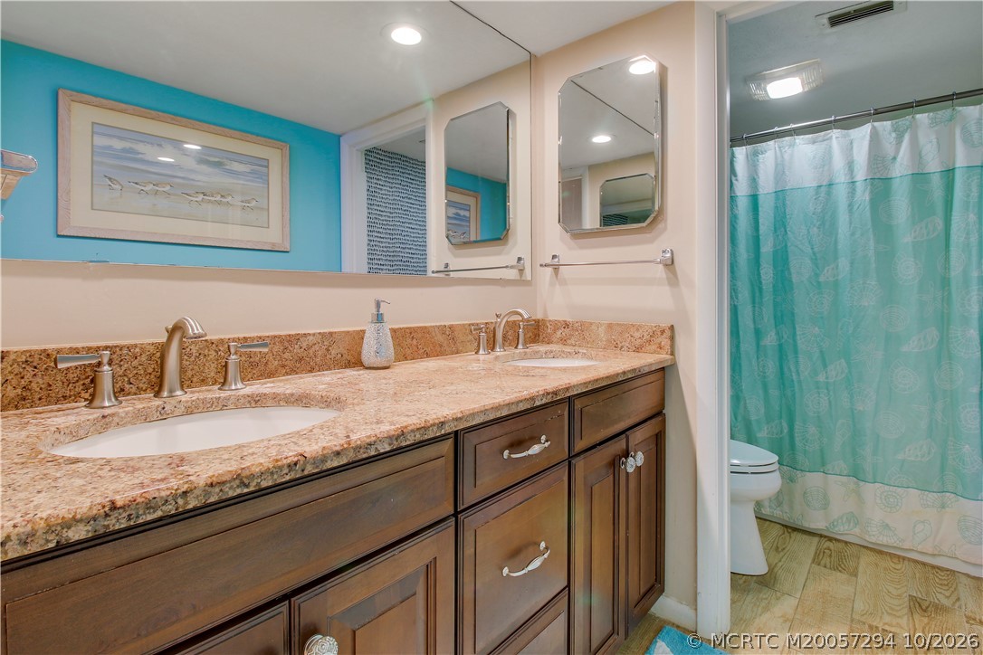 1868 SW Palm City Road 106