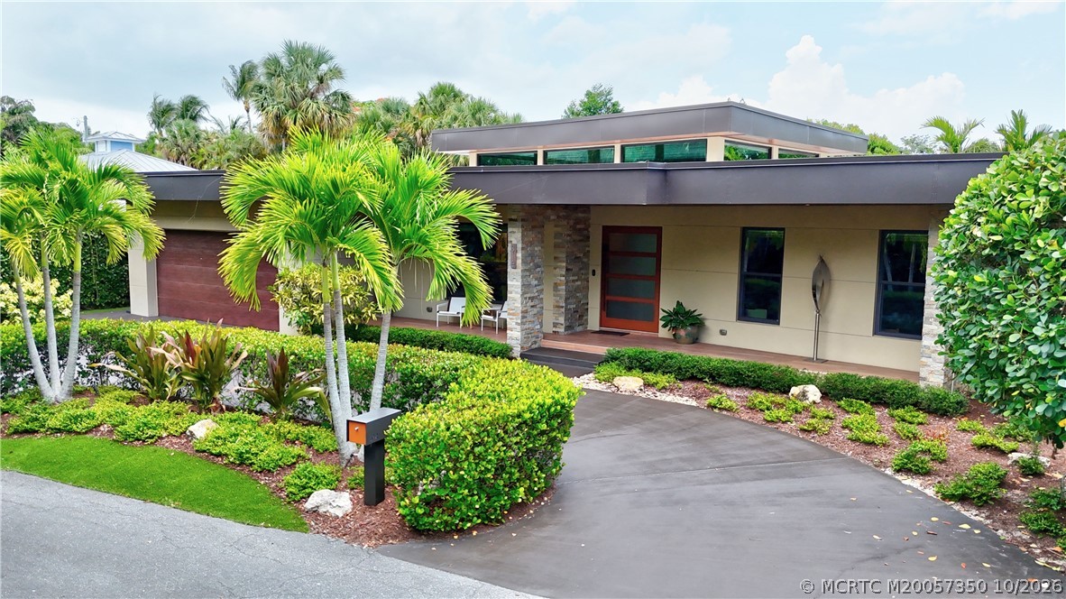 314 SE Pelican Drive