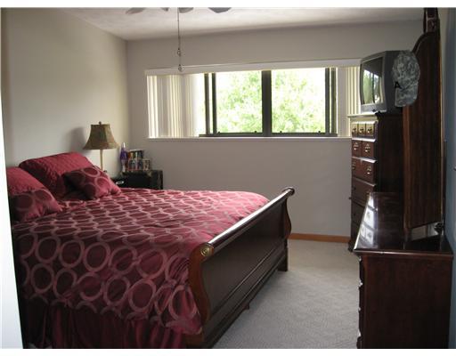 1623 SW CROSSING Circle 1623