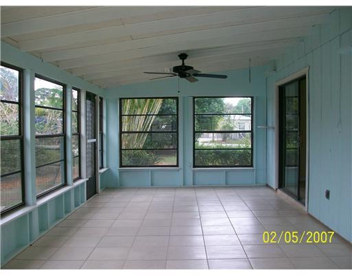 5611 SE CABLE Drive 5611