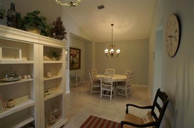 4573 SE BRIDGETOWN Ct 4573