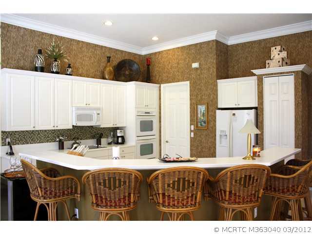2302 SW DOVE CANYON Way 0