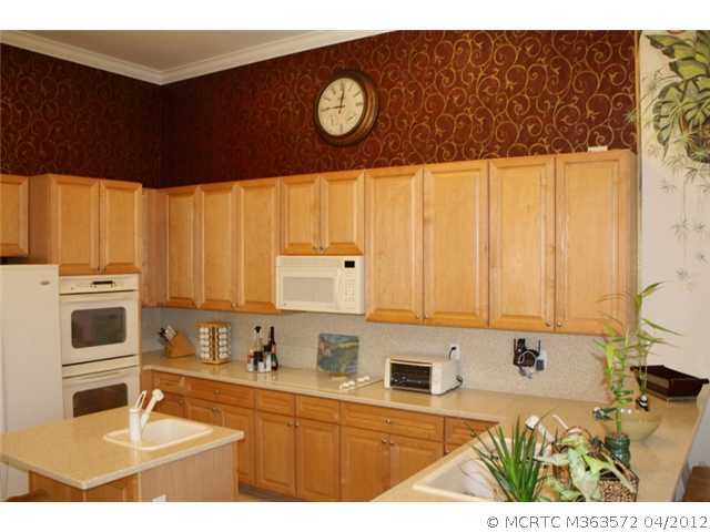 2321 SW Golden Bear Way 2321