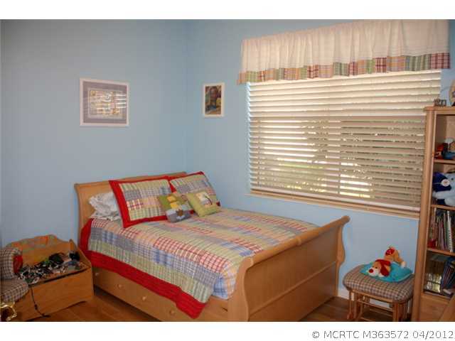 2321 SW Golden Bear Way 2321
