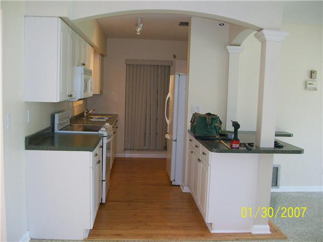 1110 Mayfair Lane 1110