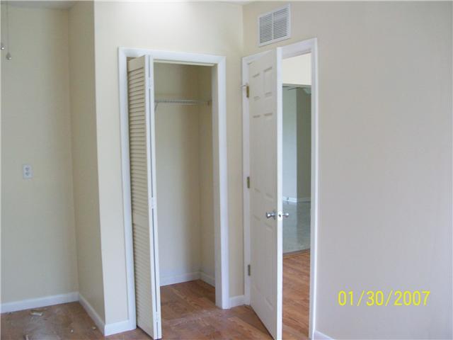 1110 Mayfair Lane 1110