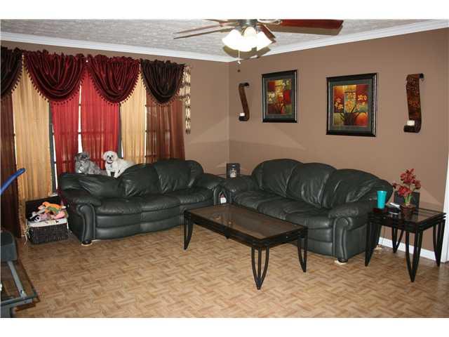 8305 SE Boxwood Lane 0