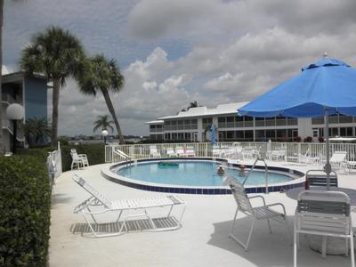 1860 SW Palm City Road 204