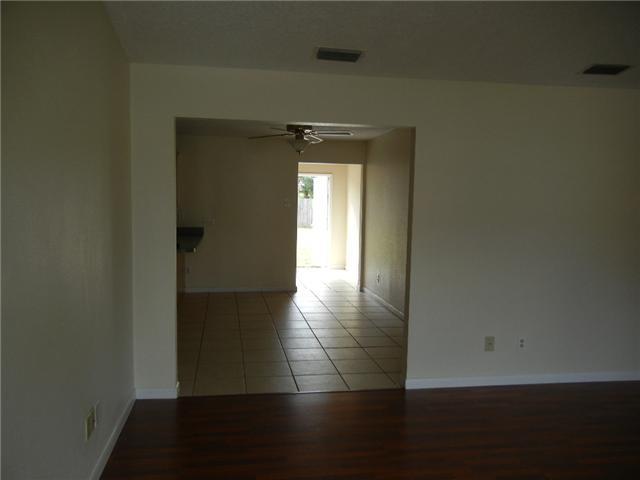 5866 SE Rosemont Avenue 5866