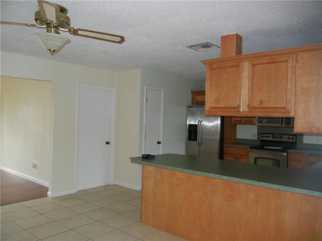 5866 SE Rosemont Avenue 5866