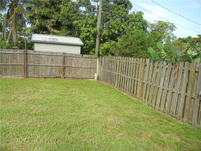 1698 Monroe Street 1698