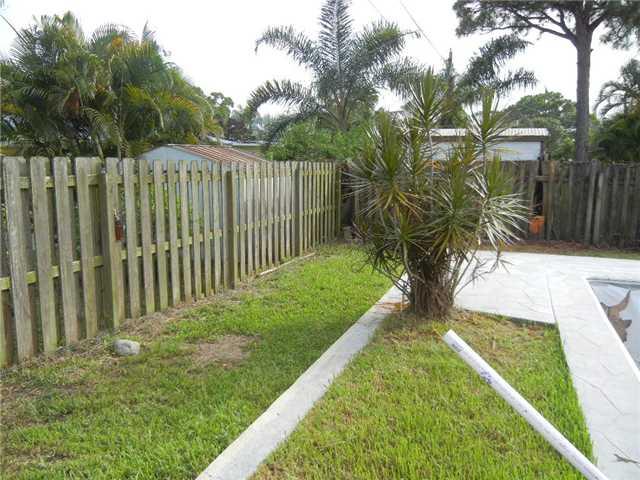 1698 Monroe Street 1698