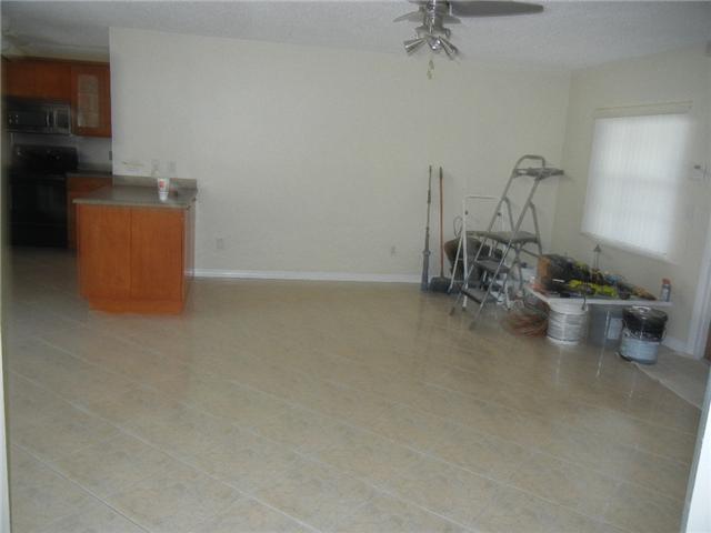 1698 Monroe Street 1698