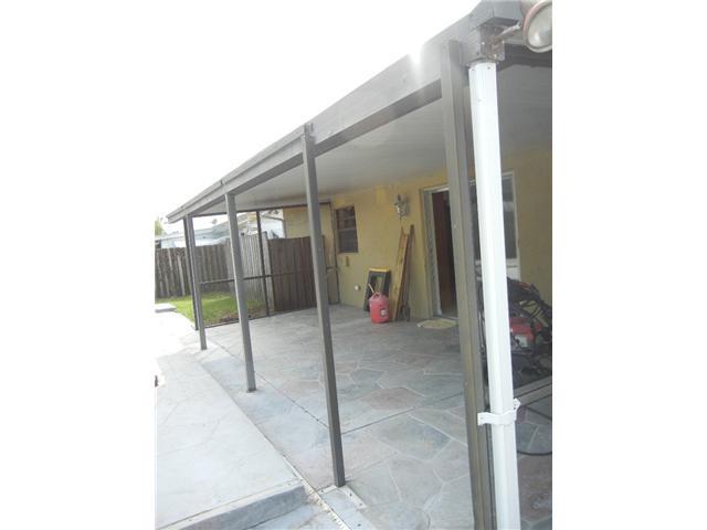 1698 Monroe Street 1698