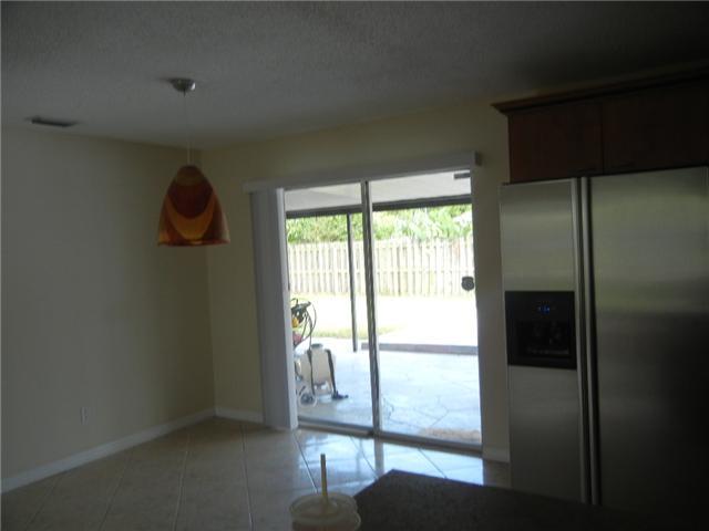 1698 Monroe Street 1698