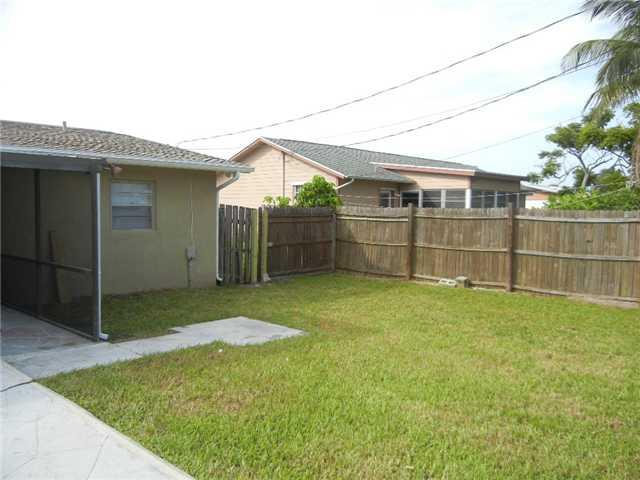 1698 Monroe Street 1698