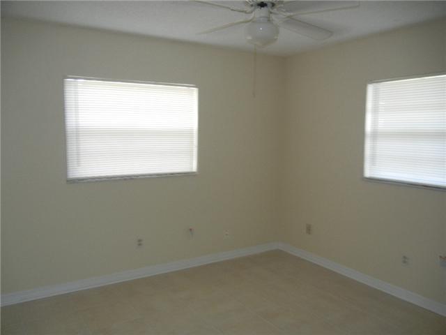 1698 Monroe Street 1698