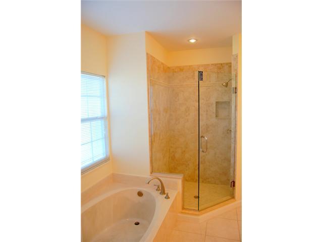 4893 SW LAKE GROVE Circle 4893