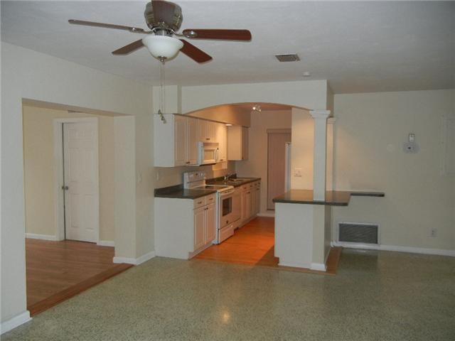 1110 SE Mayfair Lane 1110