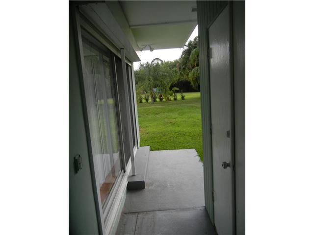 1110 SE Mayfair Lane 1110