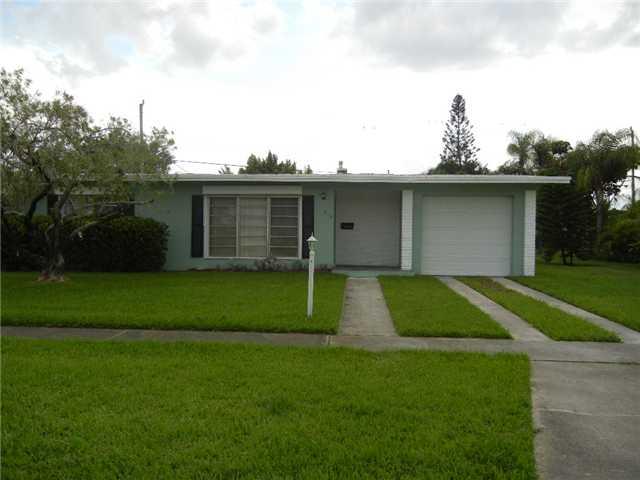 1110 SE Mayfair Lane 1110