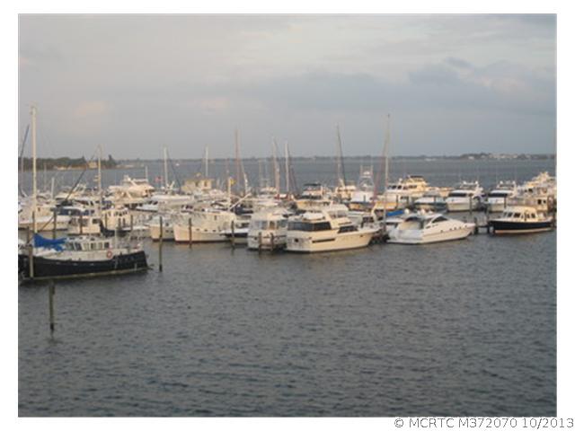 715 NW Flagler Avenue 202