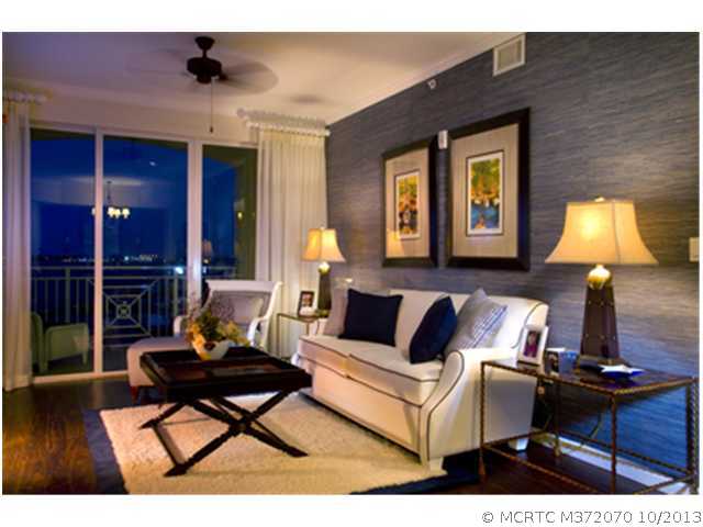 715 NW Flagler Avenue 202