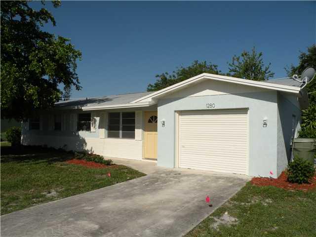 1280 SE Sandpiper Lane 1280