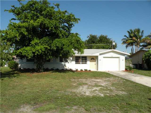 1280 SE Sandpiper Lane 1280