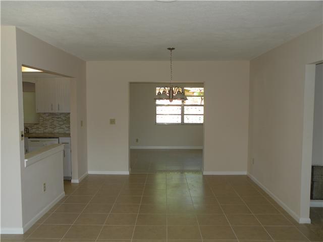 1280 SE Sandpiper Lane 1280