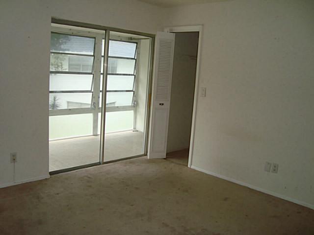 2929 SE Ocean Blvd 7