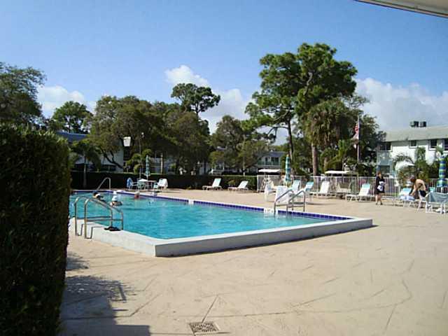 2929 SE Ocean Blvd 7