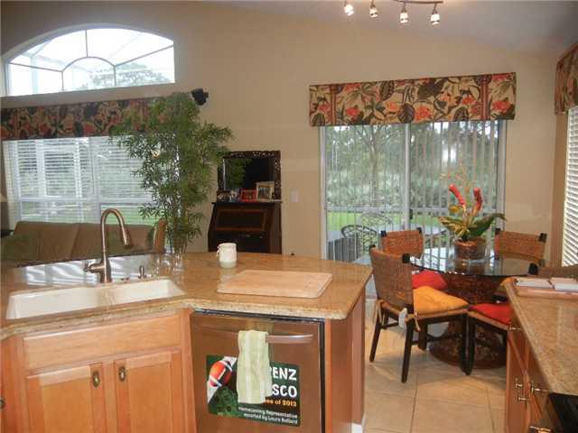 841 SE Westminster Place 841