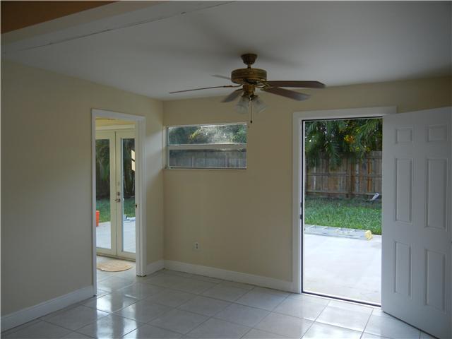 2028 SE Monroe Street 2028