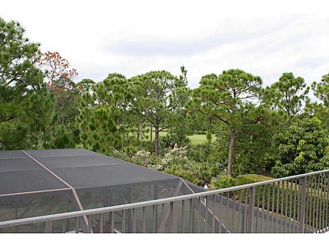 2553 SW Mayacoo Way 2553